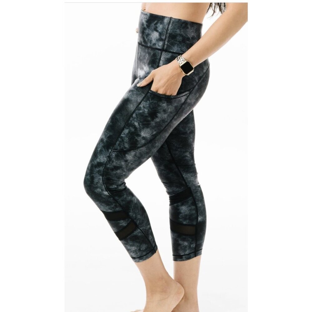Zyia Active Gray Stonewashed Mesh Pocket High Rise 7/8 Leggings | Size 6-8